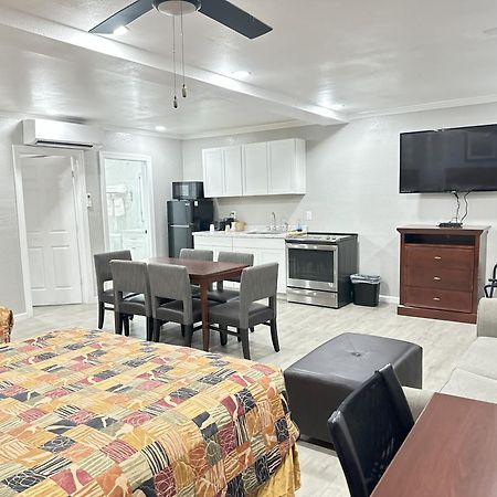 Sunshine Inn & Suites Venice, Florida Venice Gardens Экстерьер фото