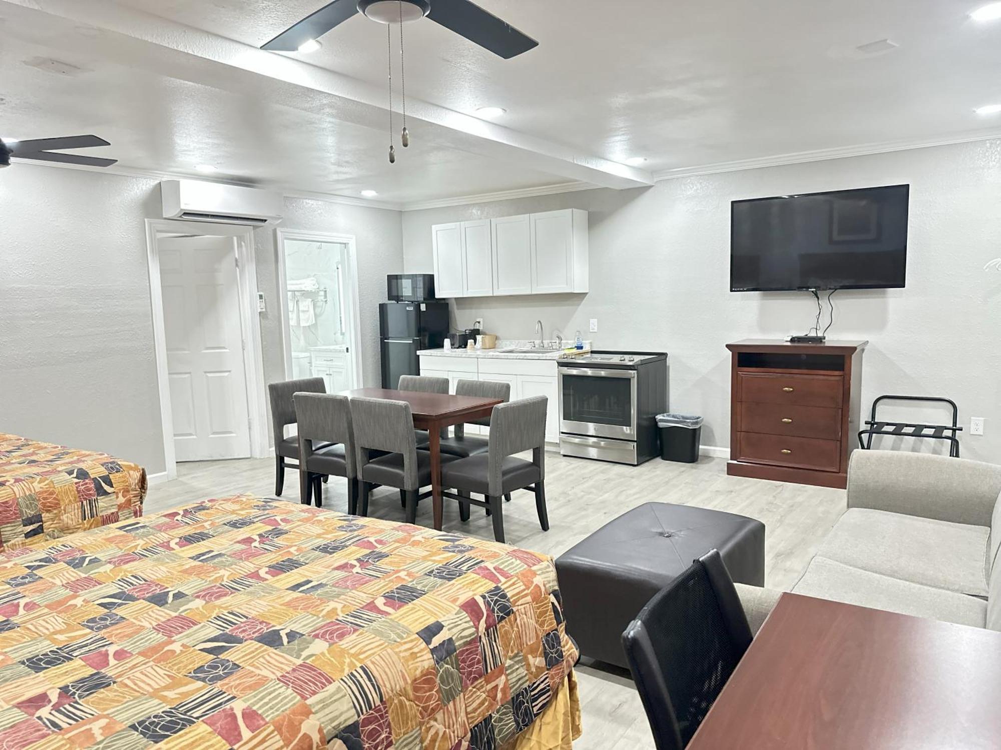 Sunshine Inn & Suites Venice, Florida Venice Gardens Экстерьер фото