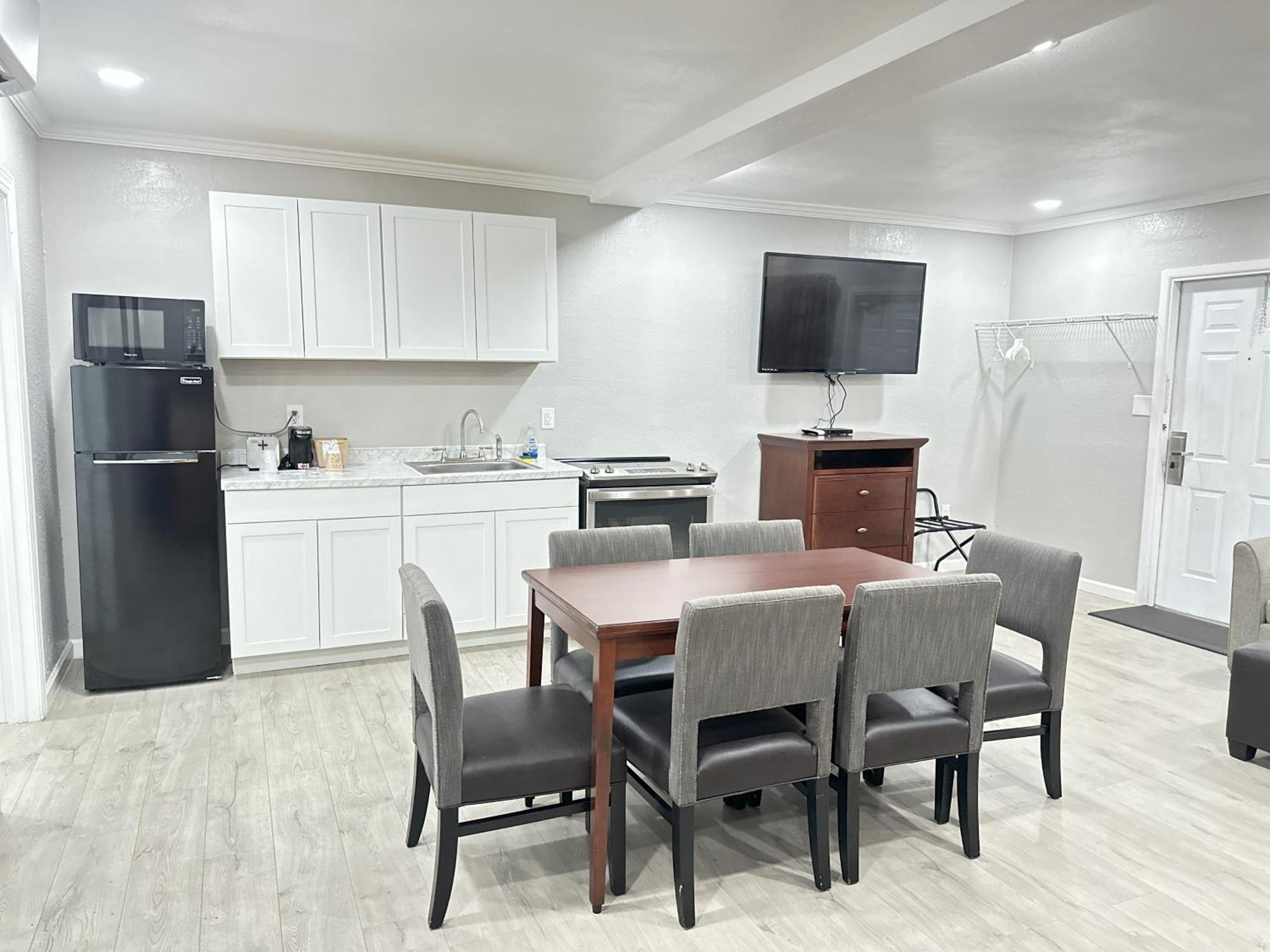Sunshine Inn & Suites Venice, Florida Venice Gardens Экстерьер фото