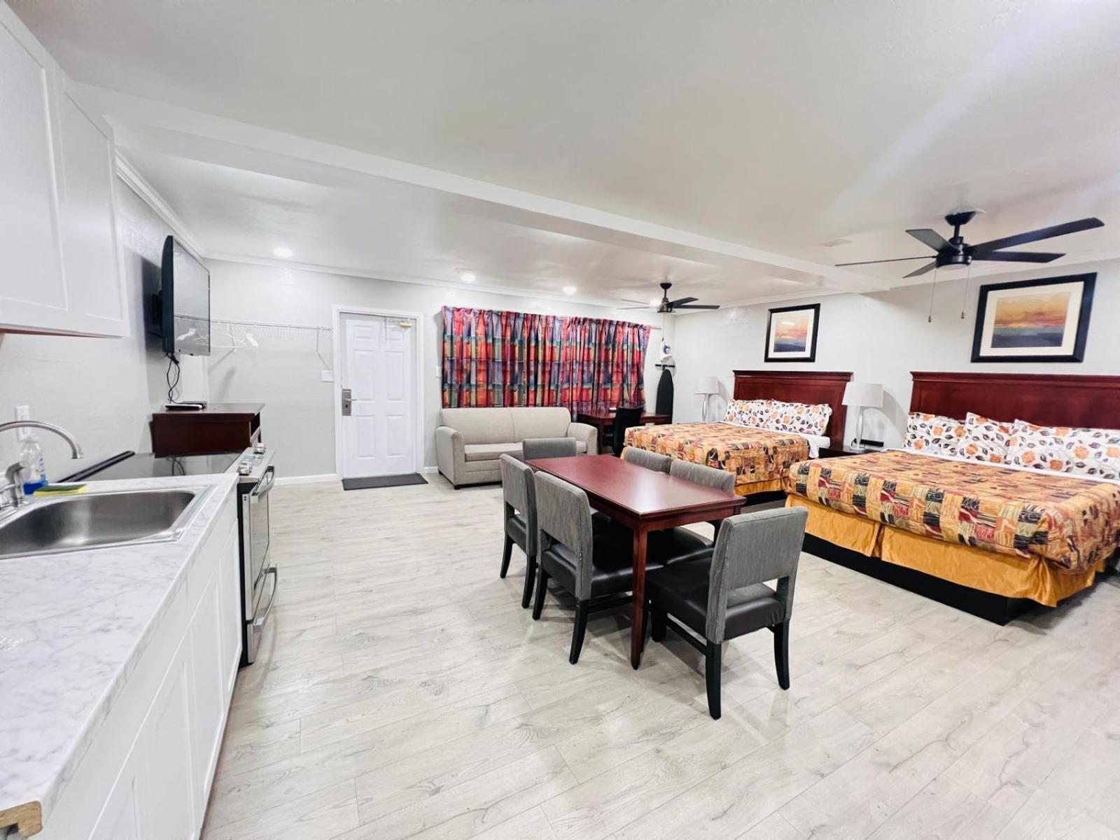 Sunshine Inn & Suites Venice, Florida Venice Gardens Экстерьер фото