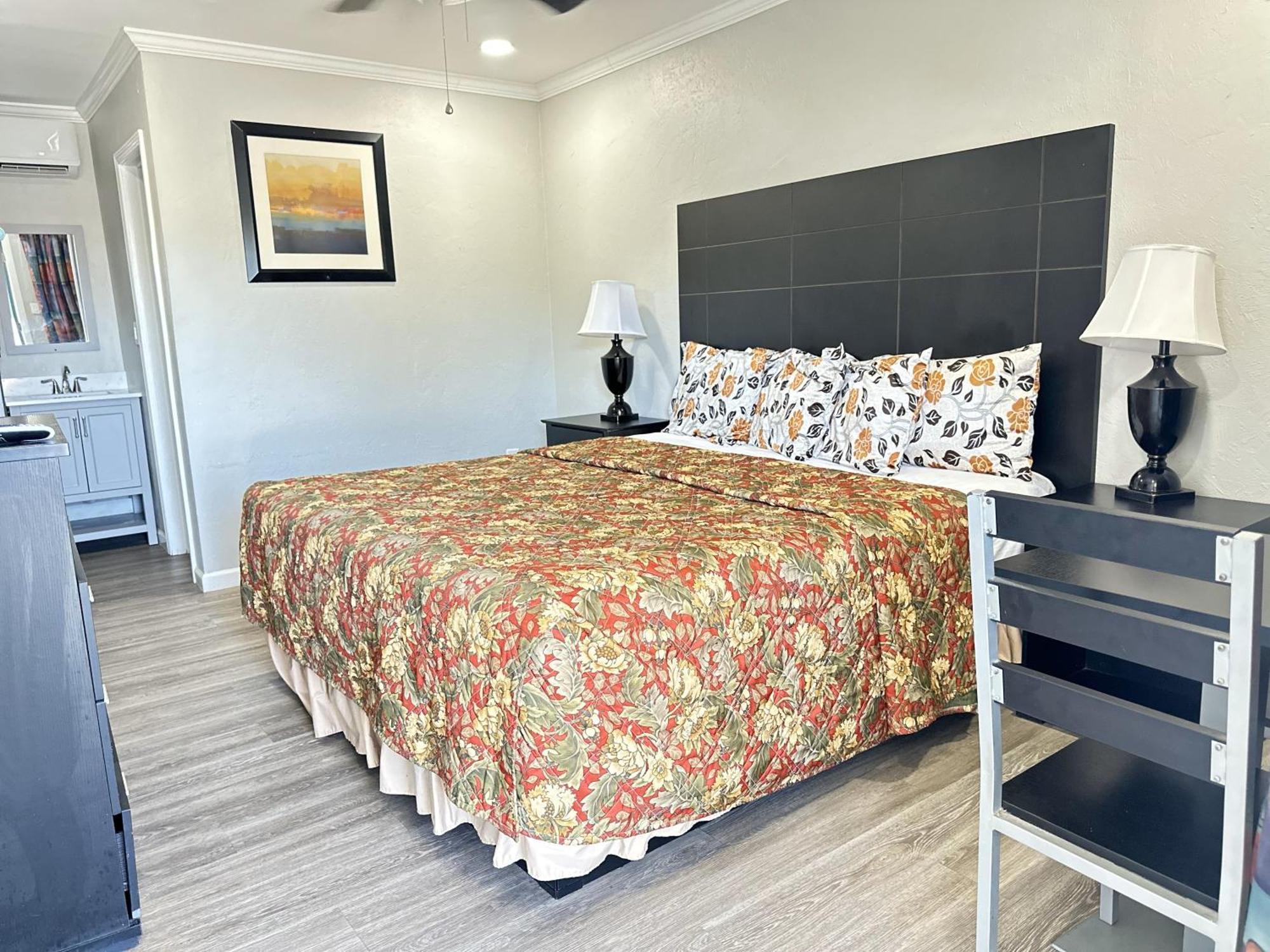 Sunshine Inn & Suites Venice, Florida Venice Gardens Экстерьер фото