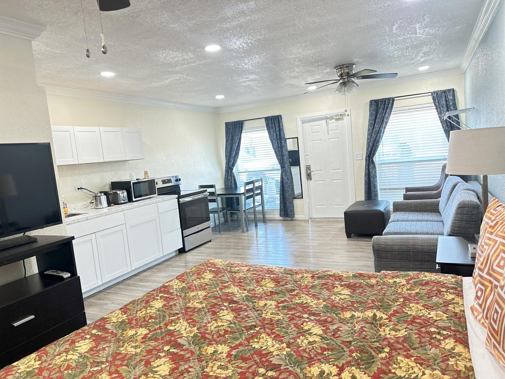 Sunshine Inn & Suites Venice, Florida Venice Gardens Экстерьер фото
