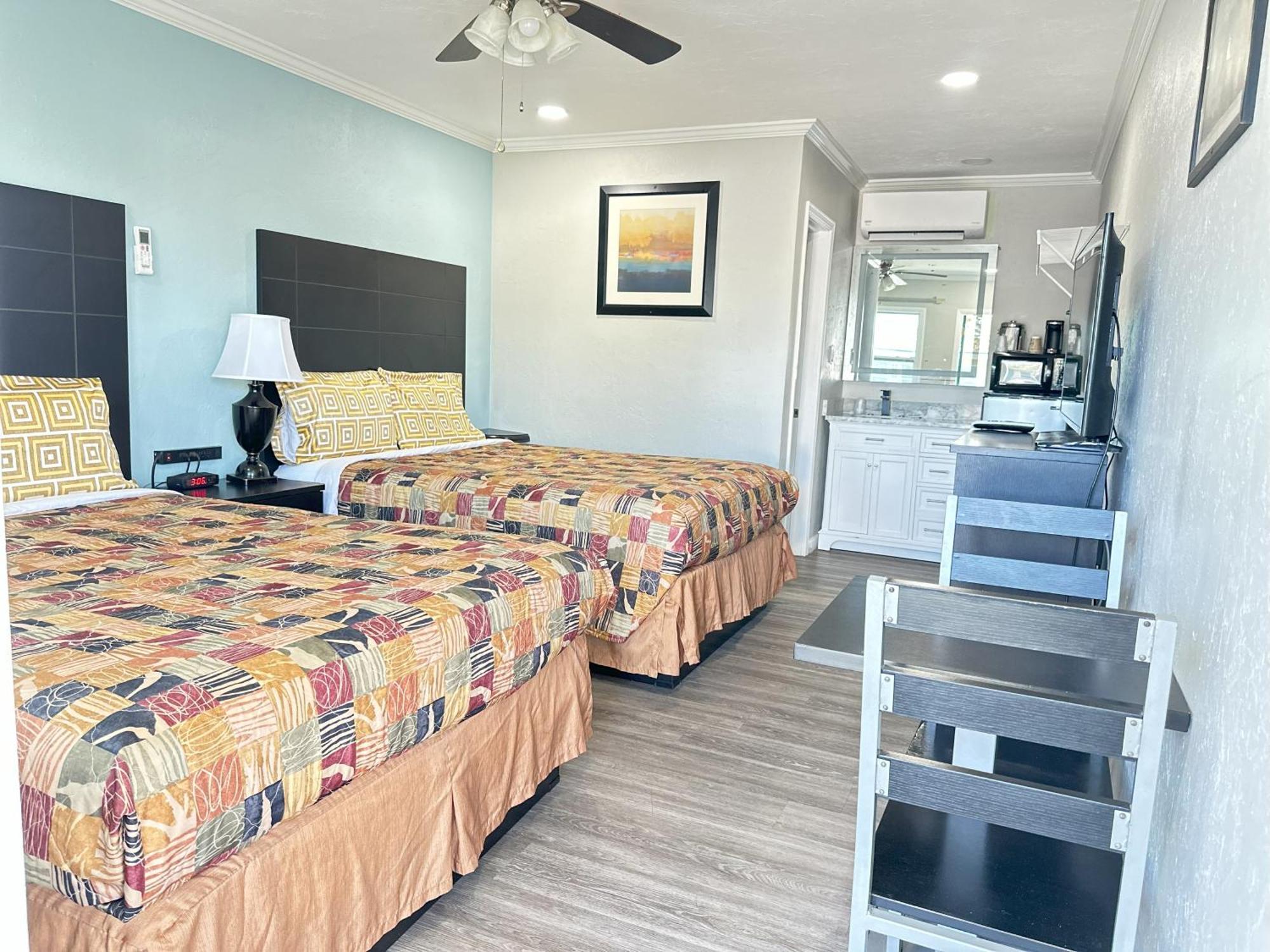 Sunshine Inn & Suites Venice, Florida Venice Gardens Экстерьер фото