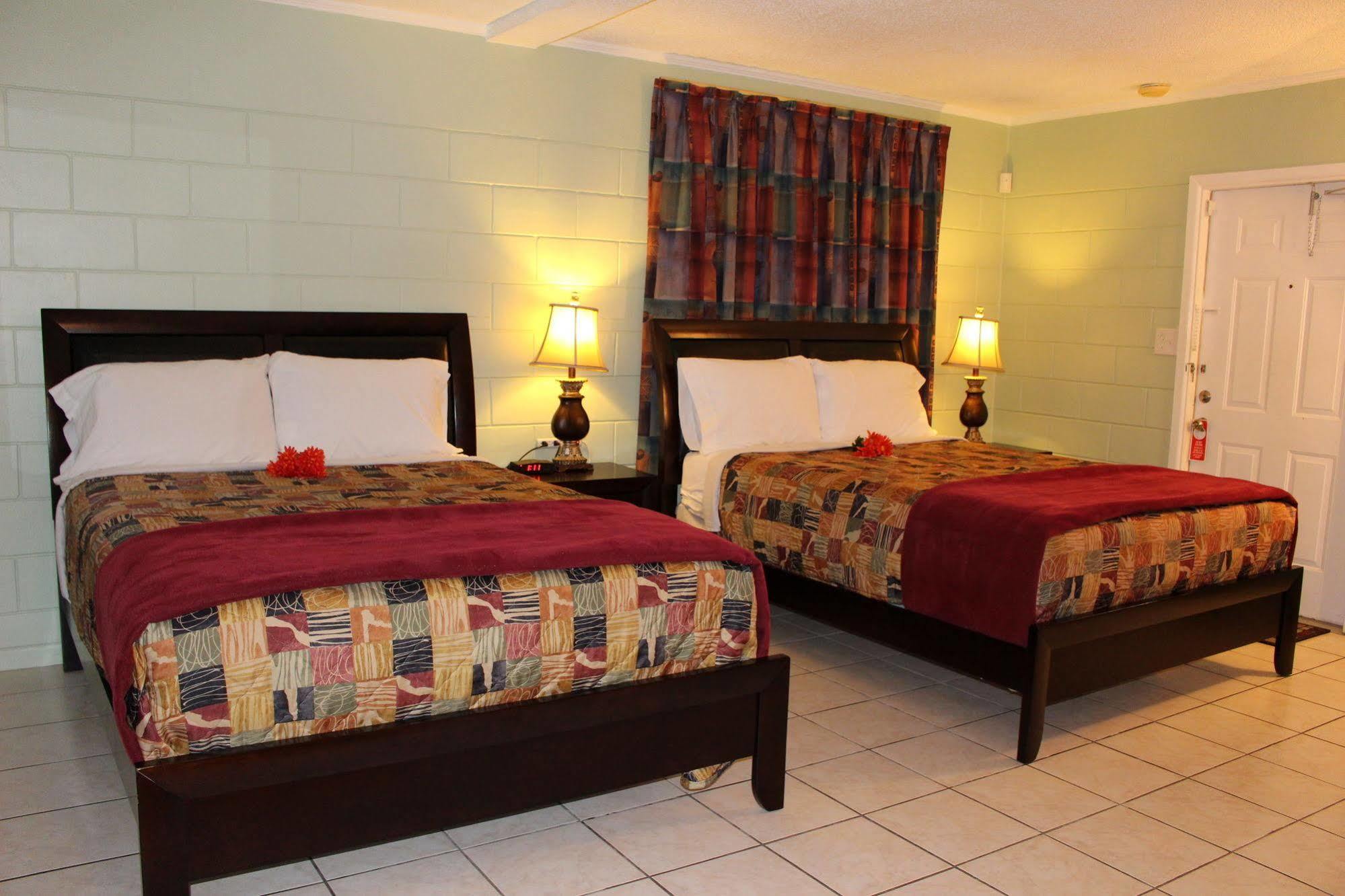 Sunshine Inn & Suites Venice, Florida Venice Gardens Экстерьер фото