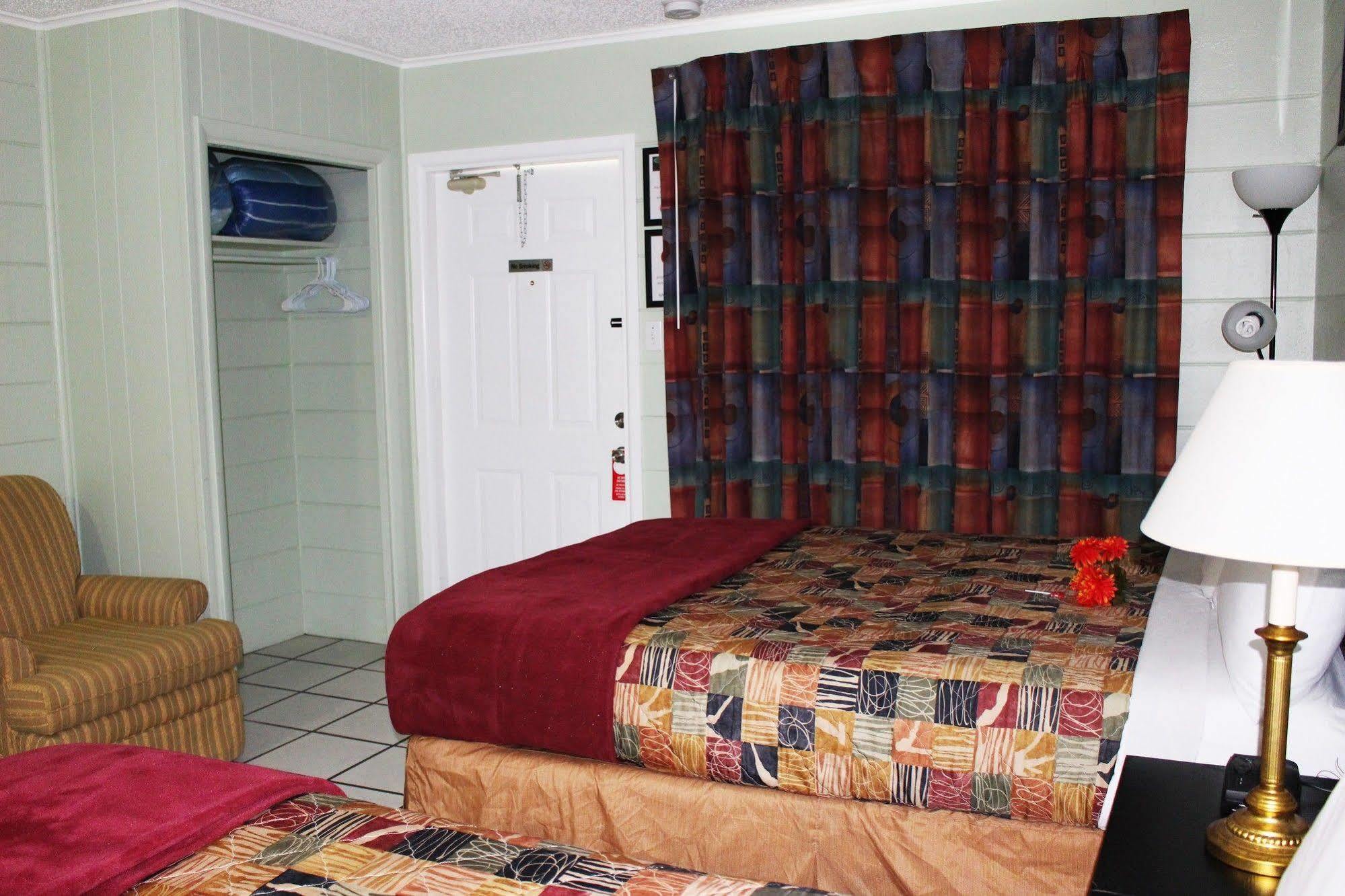 Sunshine Inn & Suites Venice, Florida Venice Gardens Экстерьер фото