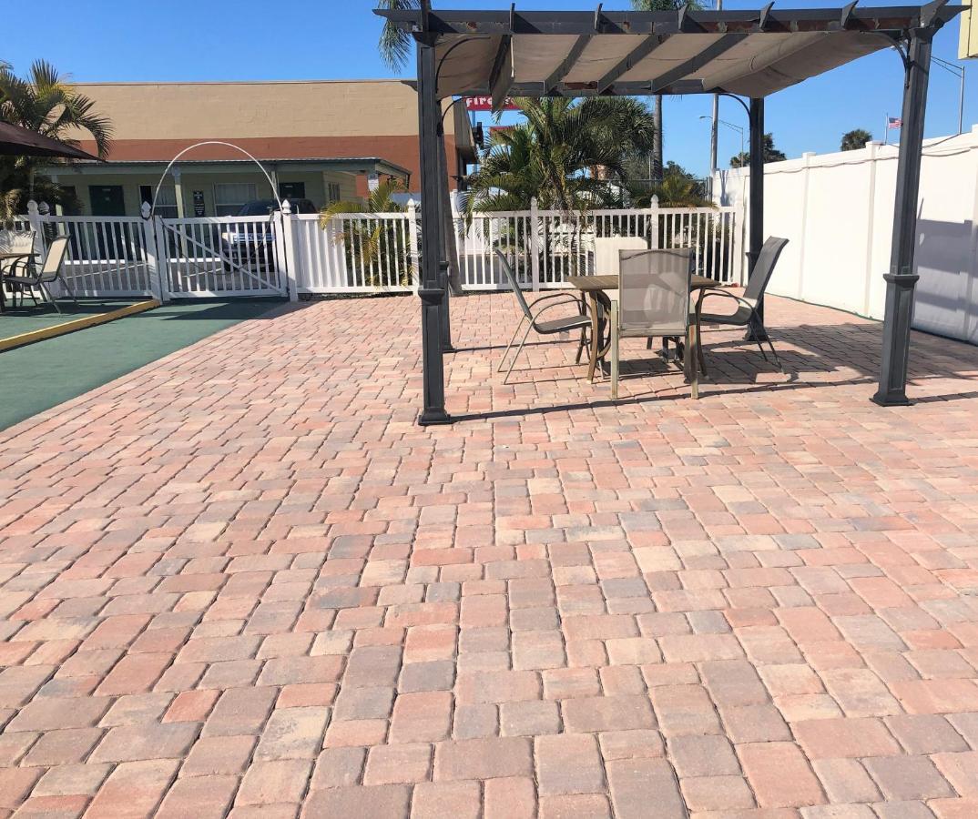 Sunshine Inn & Suites Venice, Florida Venice Gardens Экстерьер фото